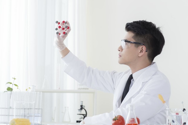 作为职场人，如何在中国房地产企业提高自身就业能力？