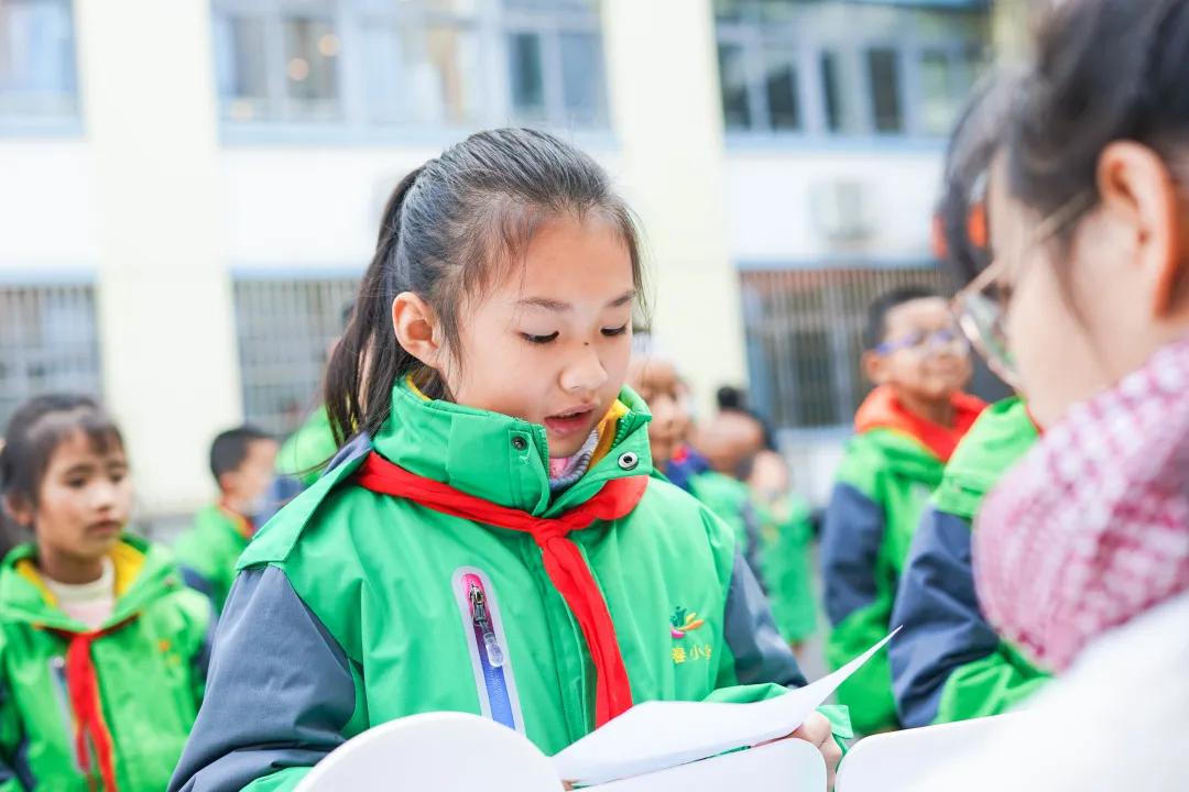 迎春小学二年三班,迎春小学2021届1班