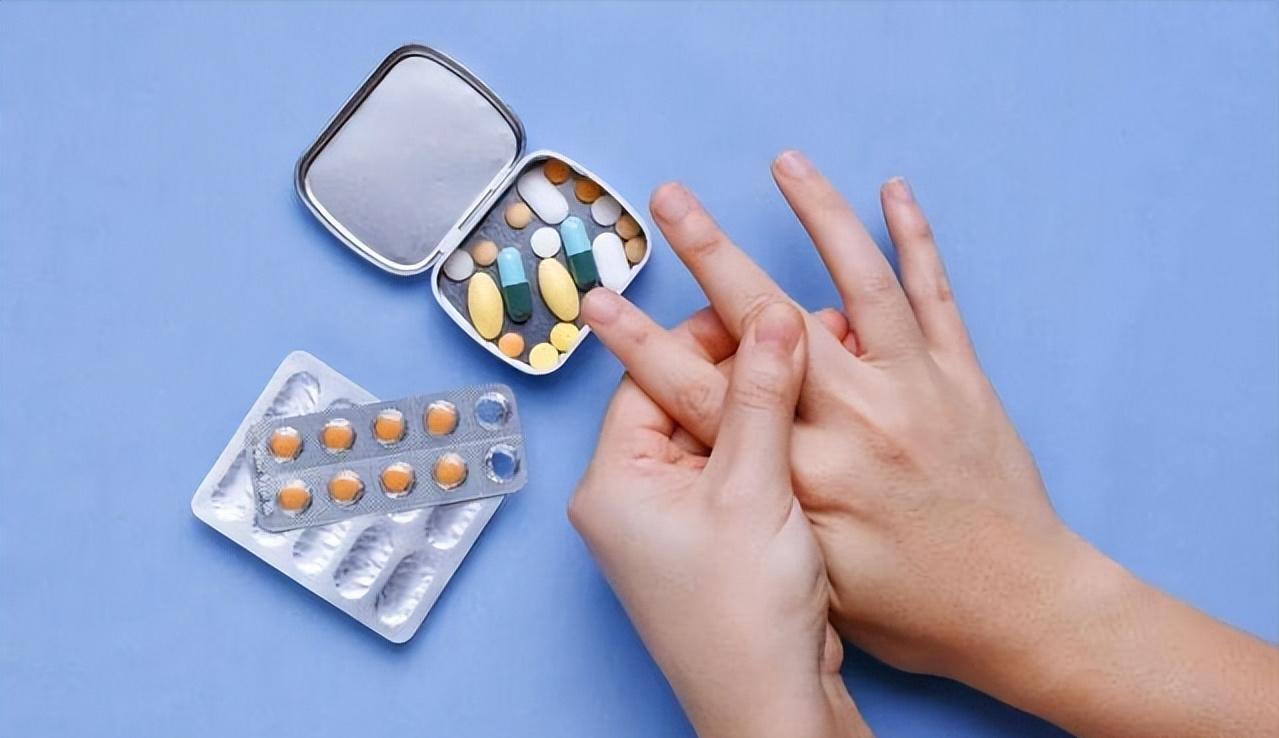 非布司他搭配什么药治痛风疗效好,痛风发作吃非布司他有效果吗