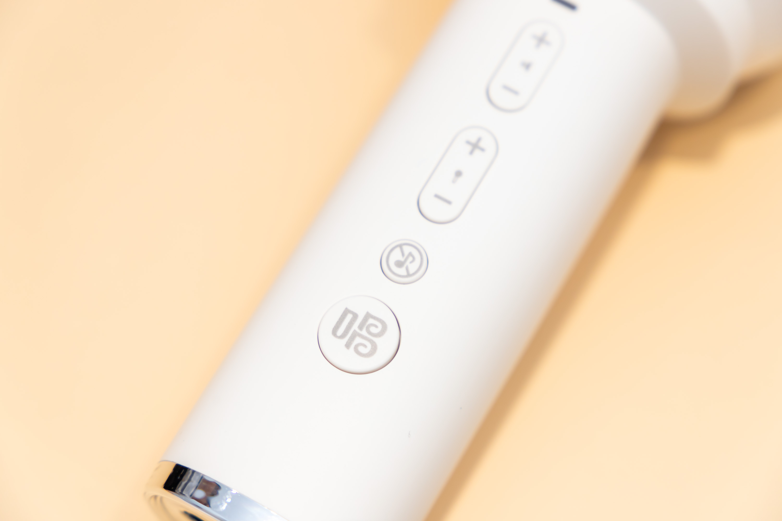 自带音响k歌麦克风效果,自带音响k歌双话筒