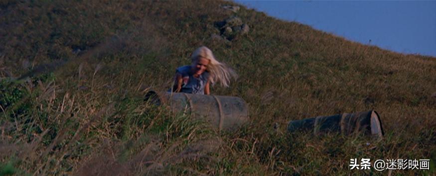 50年前的邪典片,港产抗日神剧,尺度大胆故事生猛,删减才能播出