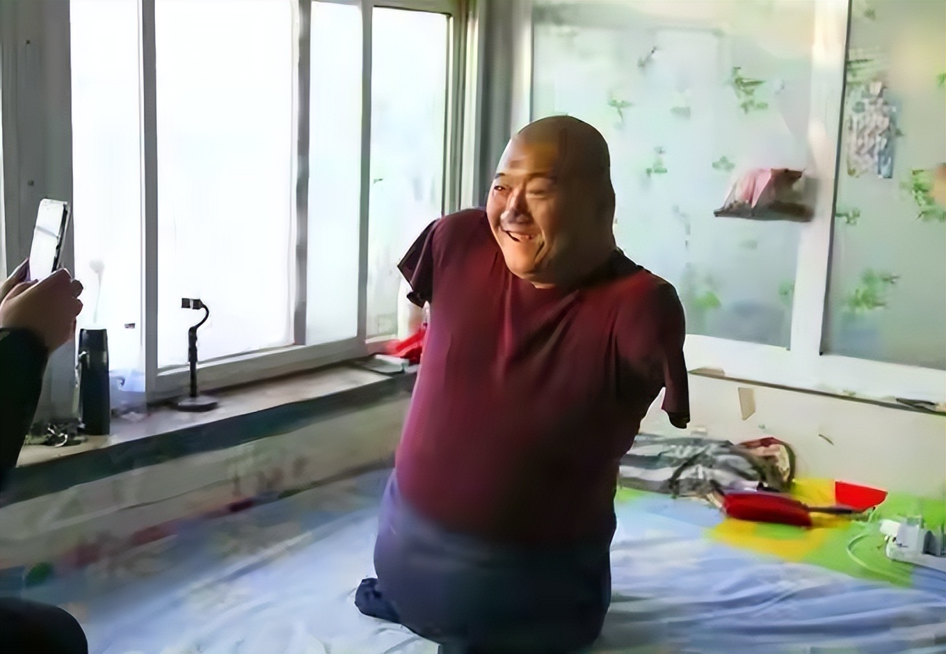 杈藉畞灏忎紮澶╃敓娌℃湁鎵嬭剼,鐢蜂汉鍑虹敓灏辨病鎸囩敳