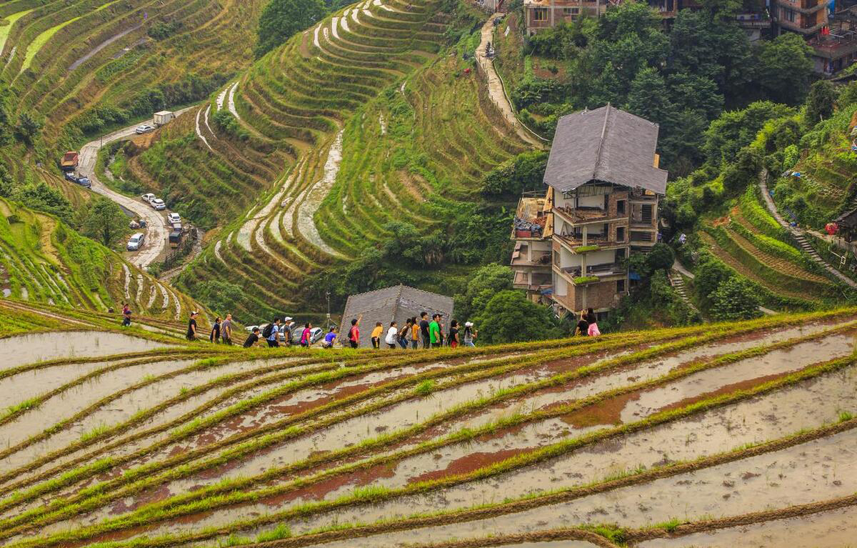 中国长发村女人剪长发视频,吉尼斯纪录长发女孩
