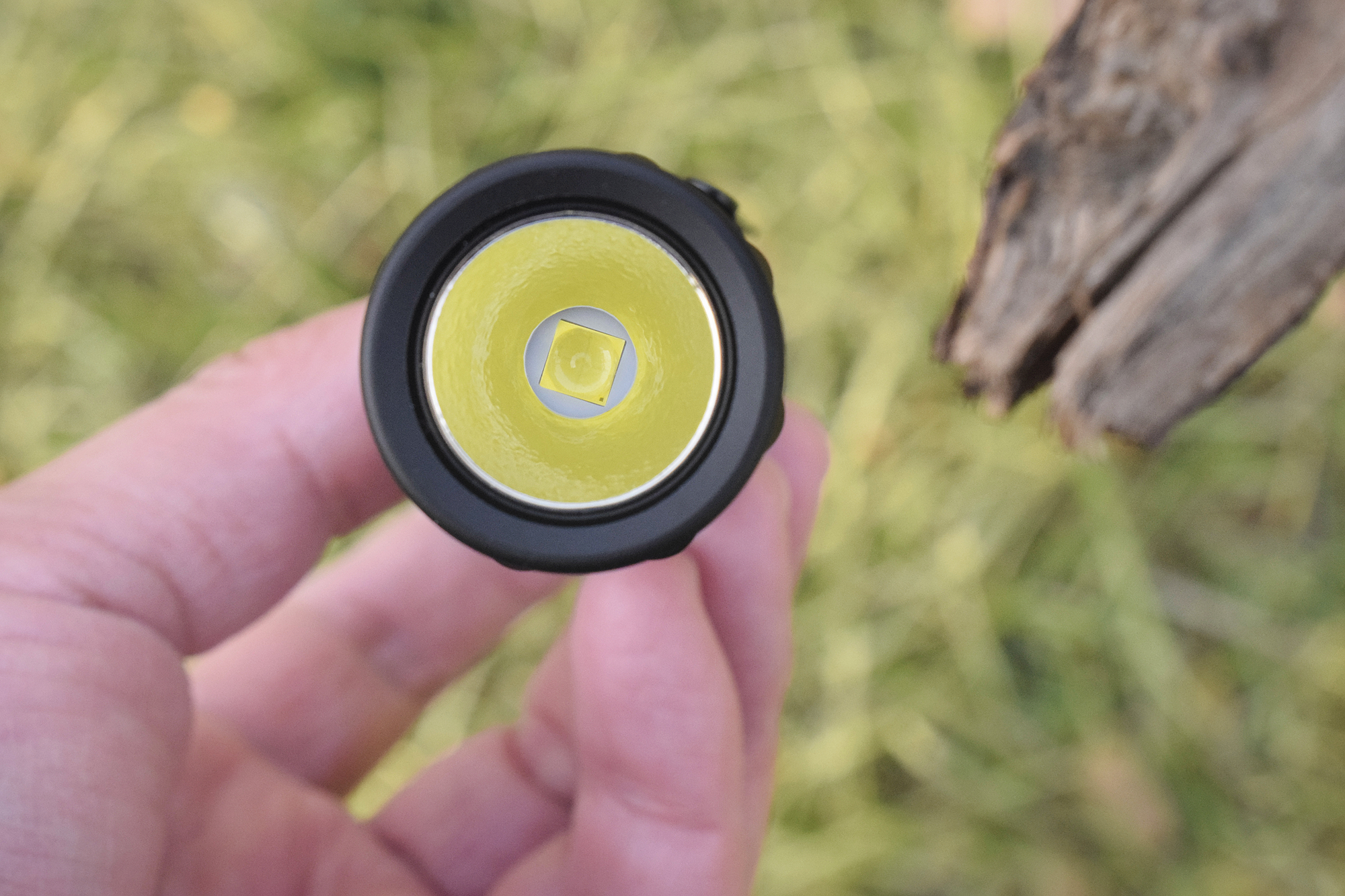 纳丽德e52c手电测评,纳丽德e52手电