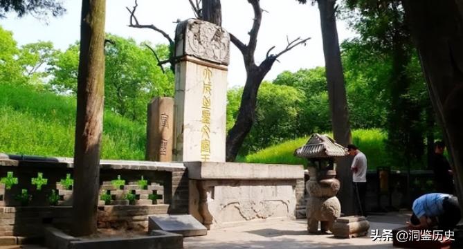 孔子的墓为何被称为孔林,孔子真正的墓穴在哪里