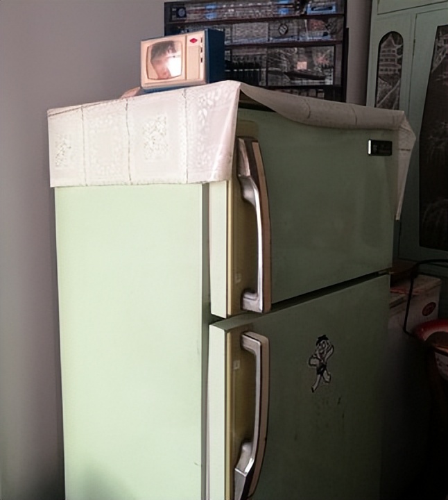 空间少没地方囤货？试试这个巨能装的日立54NC冰箱