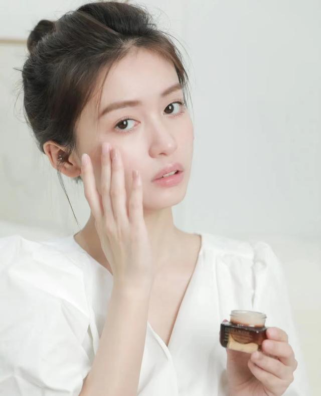 40岁女人适合眼霜,40岁女人合适的眼霜