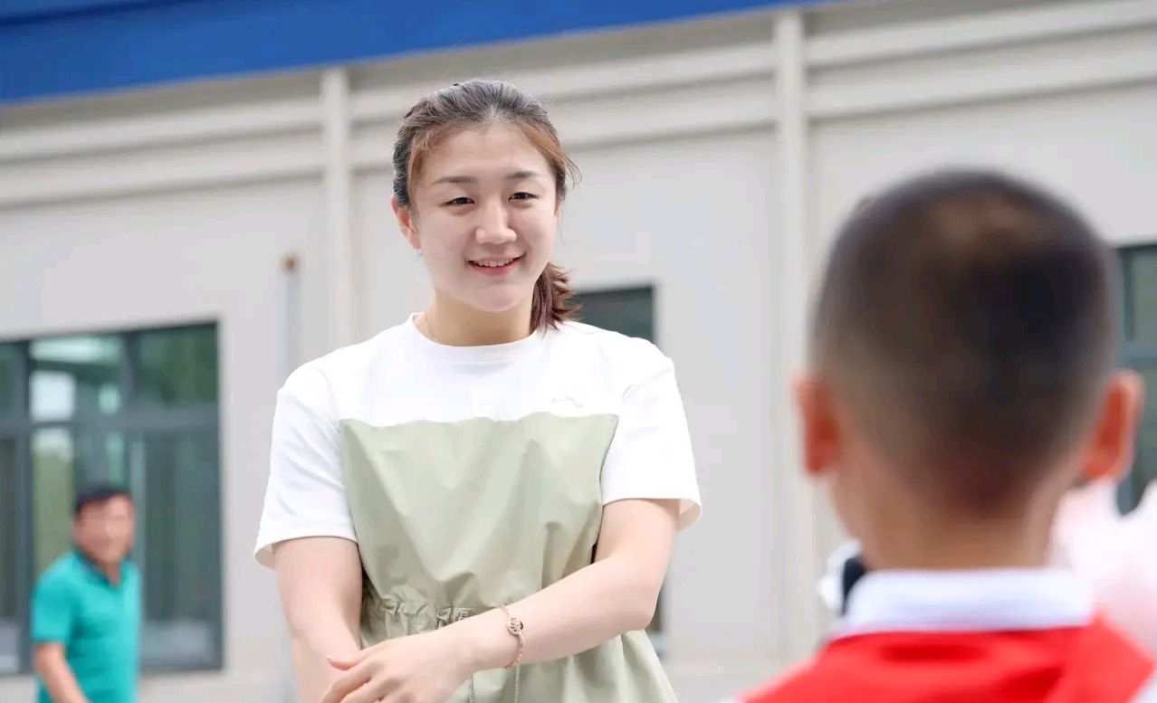 陈梦启蒙教练是谁,陈梦启蒙教练在哪个球馆