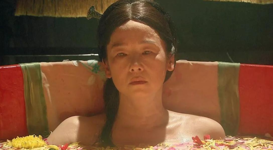 古代为什么太监伺候娘娘沐浴更衣,为什么古代太监不愿给妃子沐浴