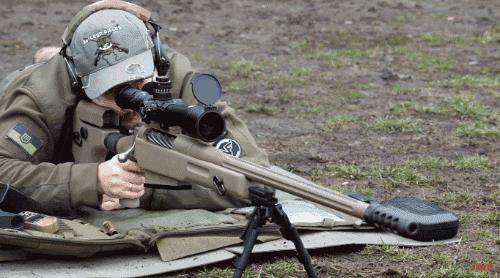 三八大盖步枪子弹能打穿盔甲吗,三八大盖和现代步枪哪个威力大