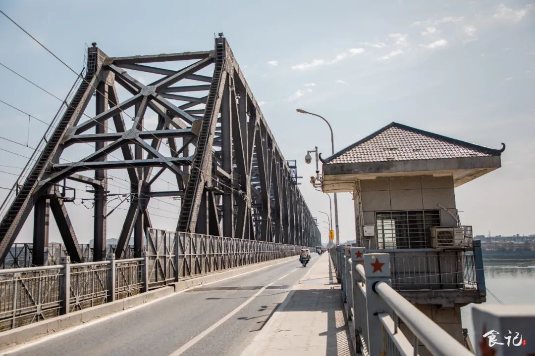 这座桥有超过400年的历史,襄阳的第一座桥