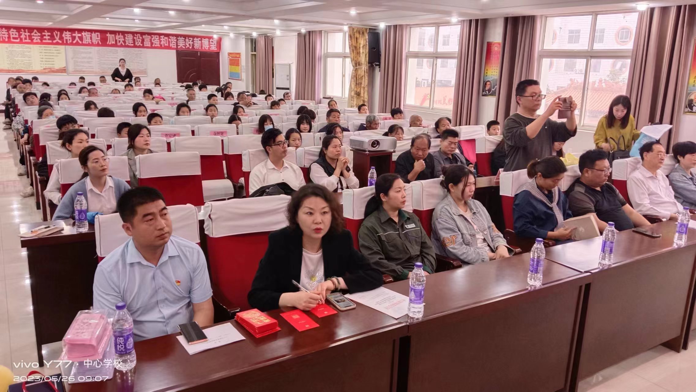 母亲节慰问贫困母亲志愿服务活动,走访慰问贫困母亲和计生特殊家庭