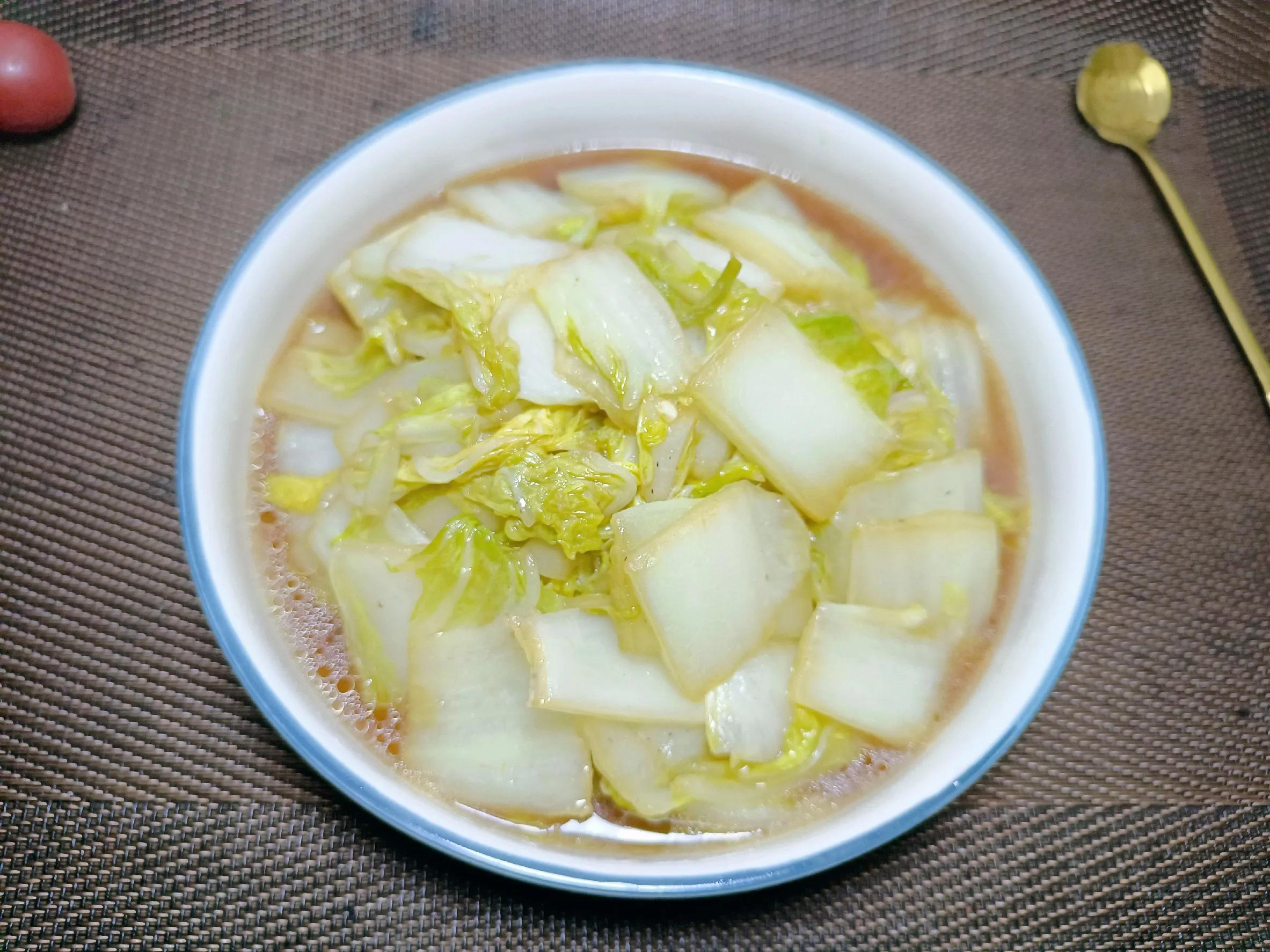 不小心“阳了”吃什么好？建议多吃“3白2绿1红”，助你早日康复