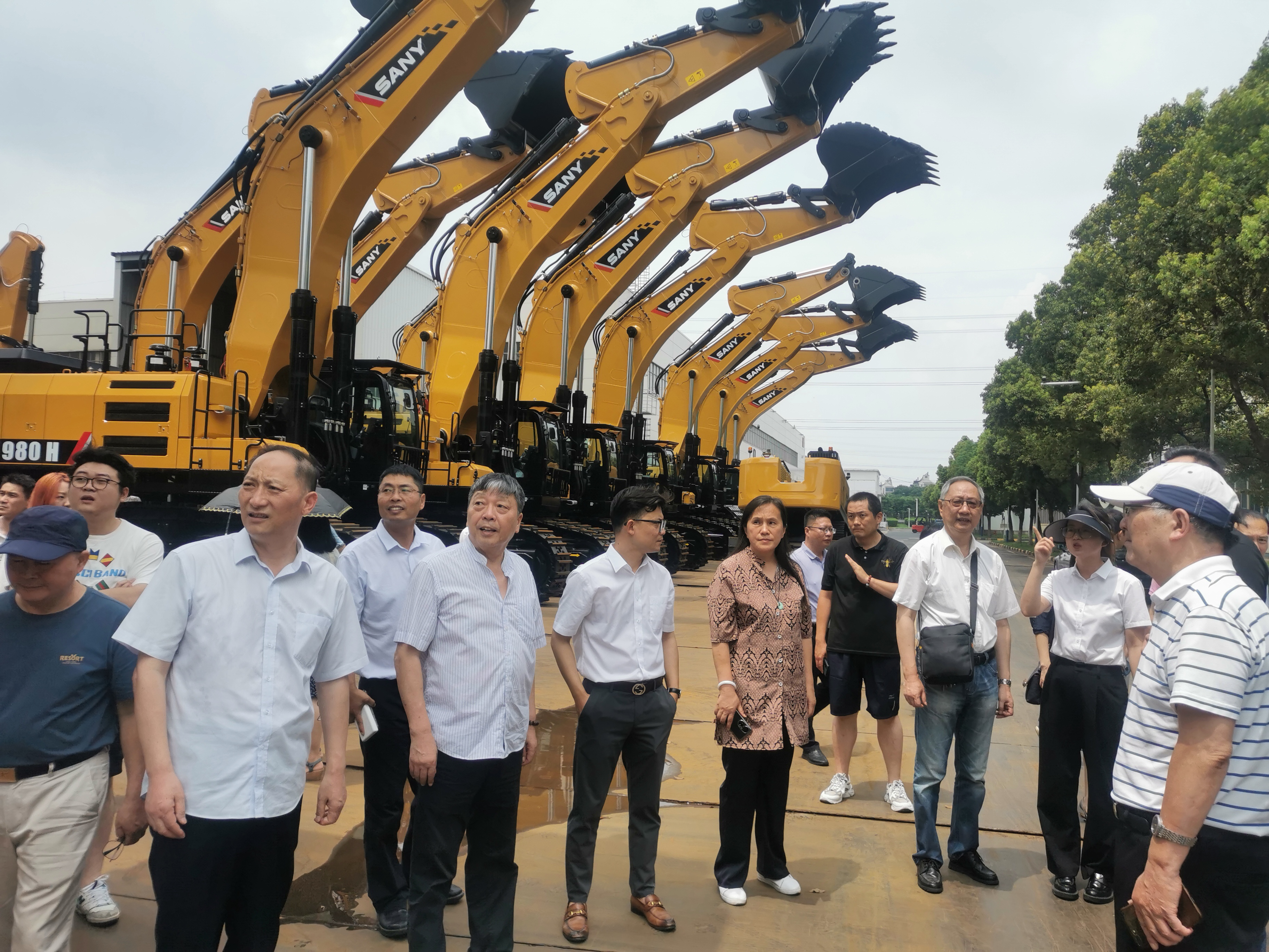 上海市建设协会一行调研三一筑工