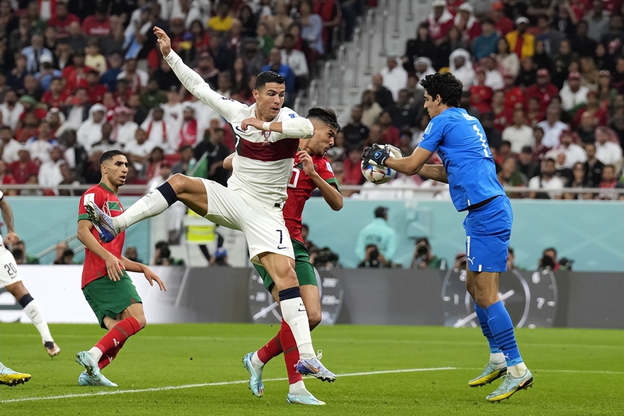 非洲雄狮一黑到底！摩洛哥创造非洲足球历史