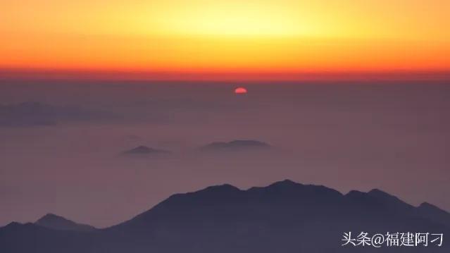 登泰山而小天下出自哪个典故,登泰山而小天下的含义