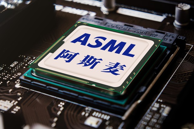 荷兰光刻机巨头获准继续对华出口,荷兰对中国光刻机进展最新表态