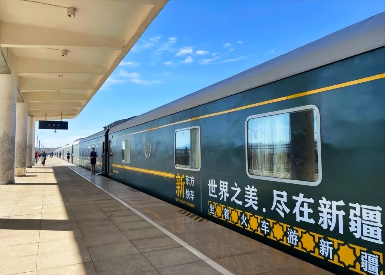 中国十大旅游专列第一视角,国内十大旅游火车