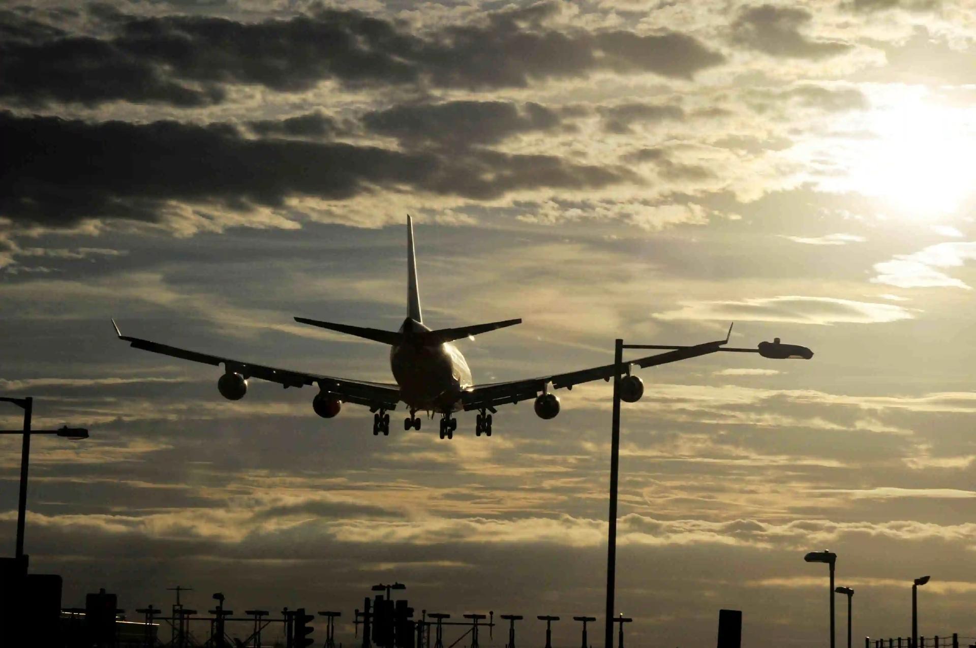 姜昆心怀善念改变孩子一生,姜昆的早期视频