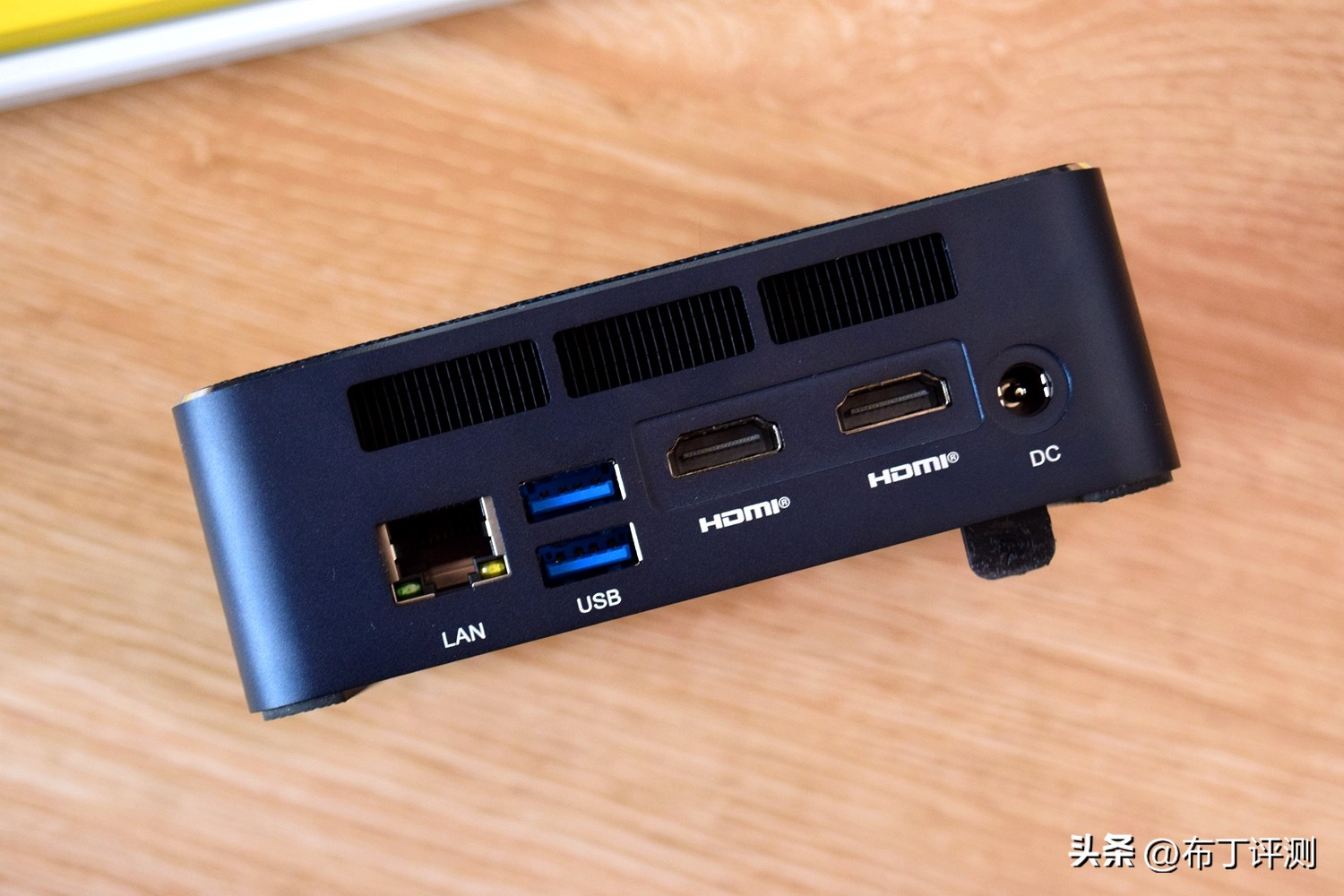 比小米更好迷你主机,4000小米性价比笔记本电脑推荐