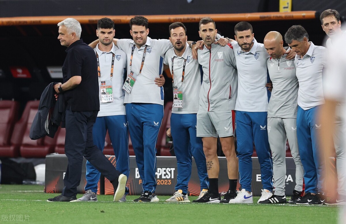 穆里尼奥一输球就甩锅裁判,穆里尼奥冲突裁判将被除名