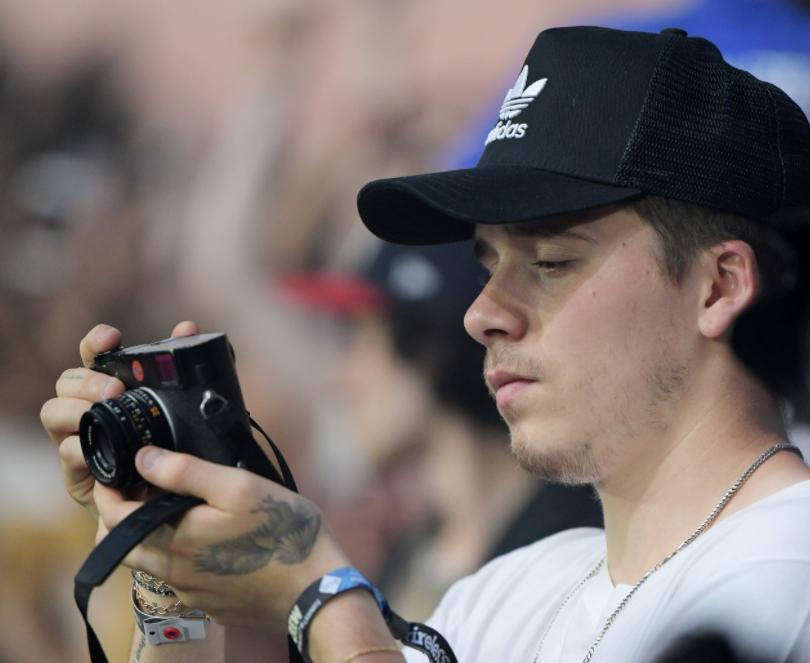 贝克汉姆小七三个孩子,贝克汉姆三个儿子颜值分析