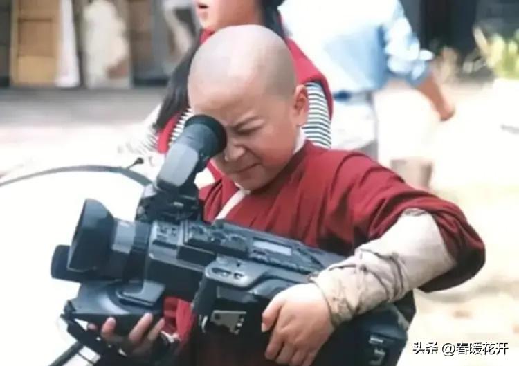 【晚清*楼青**旧影】女子丰乳肥臀，媚态撩人，风姿依旧！