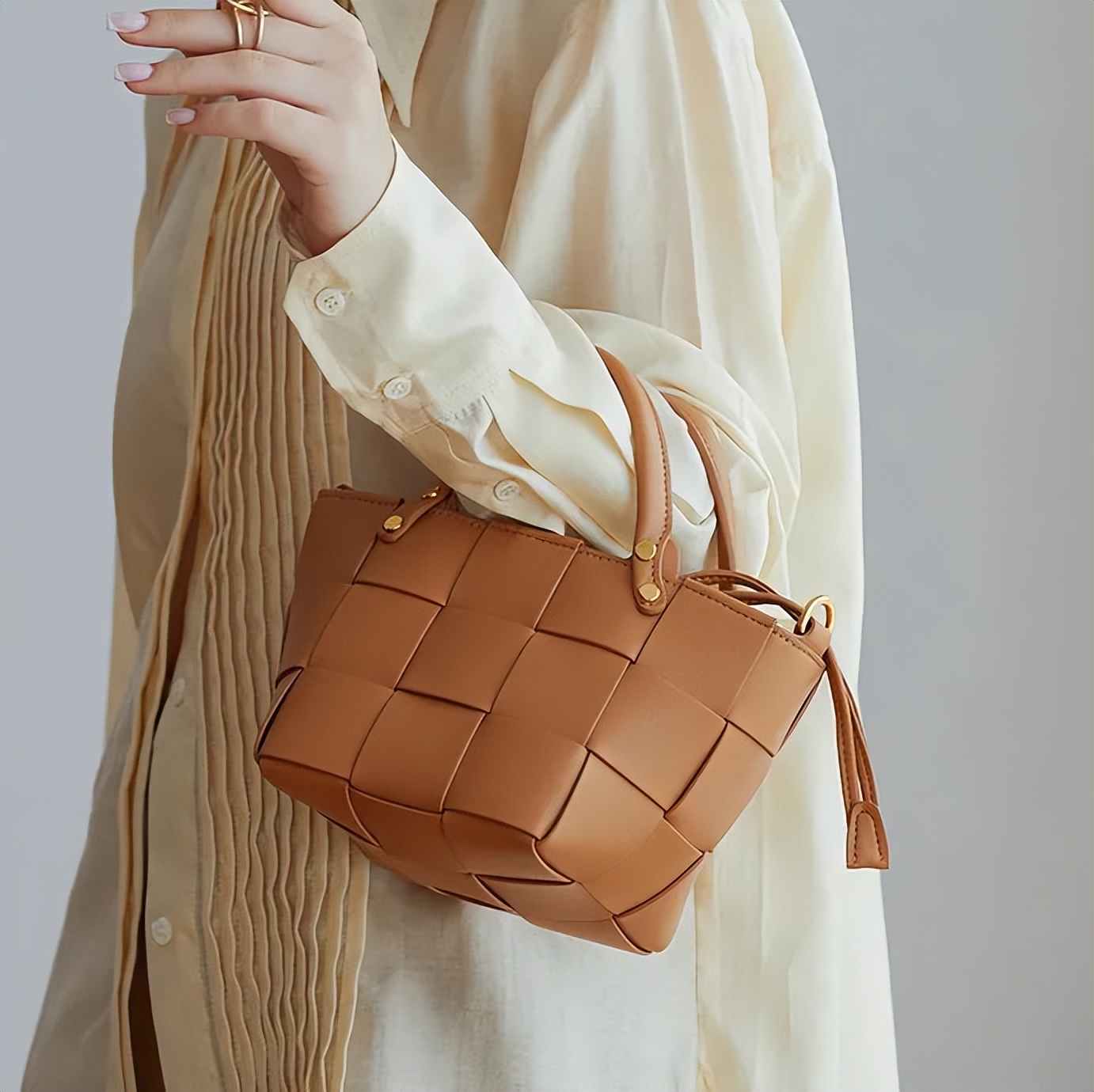 520送女友包推荐2000左右,520送朋友们礼物便宜