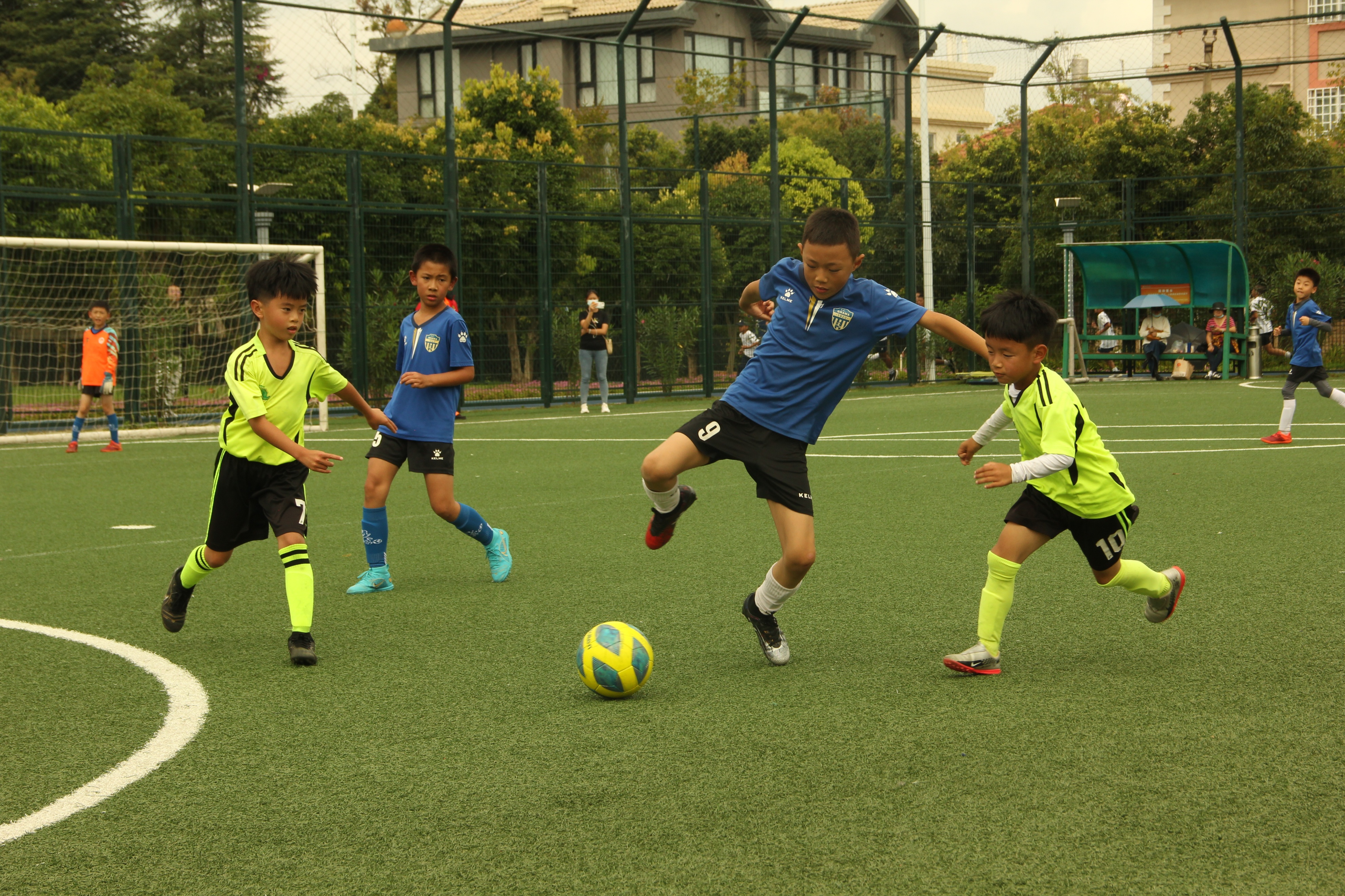 新兴小学校长杯足球赛,小学校长杯足球活动报道
