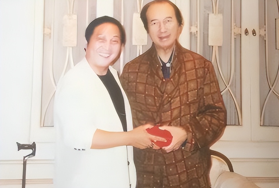 气功大师王林灭亡史,骗财骗色几十年,被捕后*妇情**为救他*引勾**民警