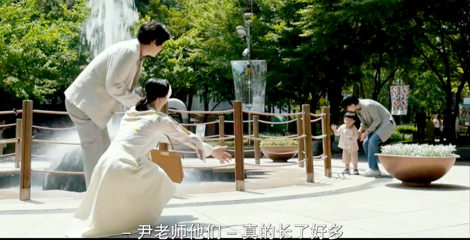 日本最杰出的电影导演代表是,日本五位导演拍成的电影