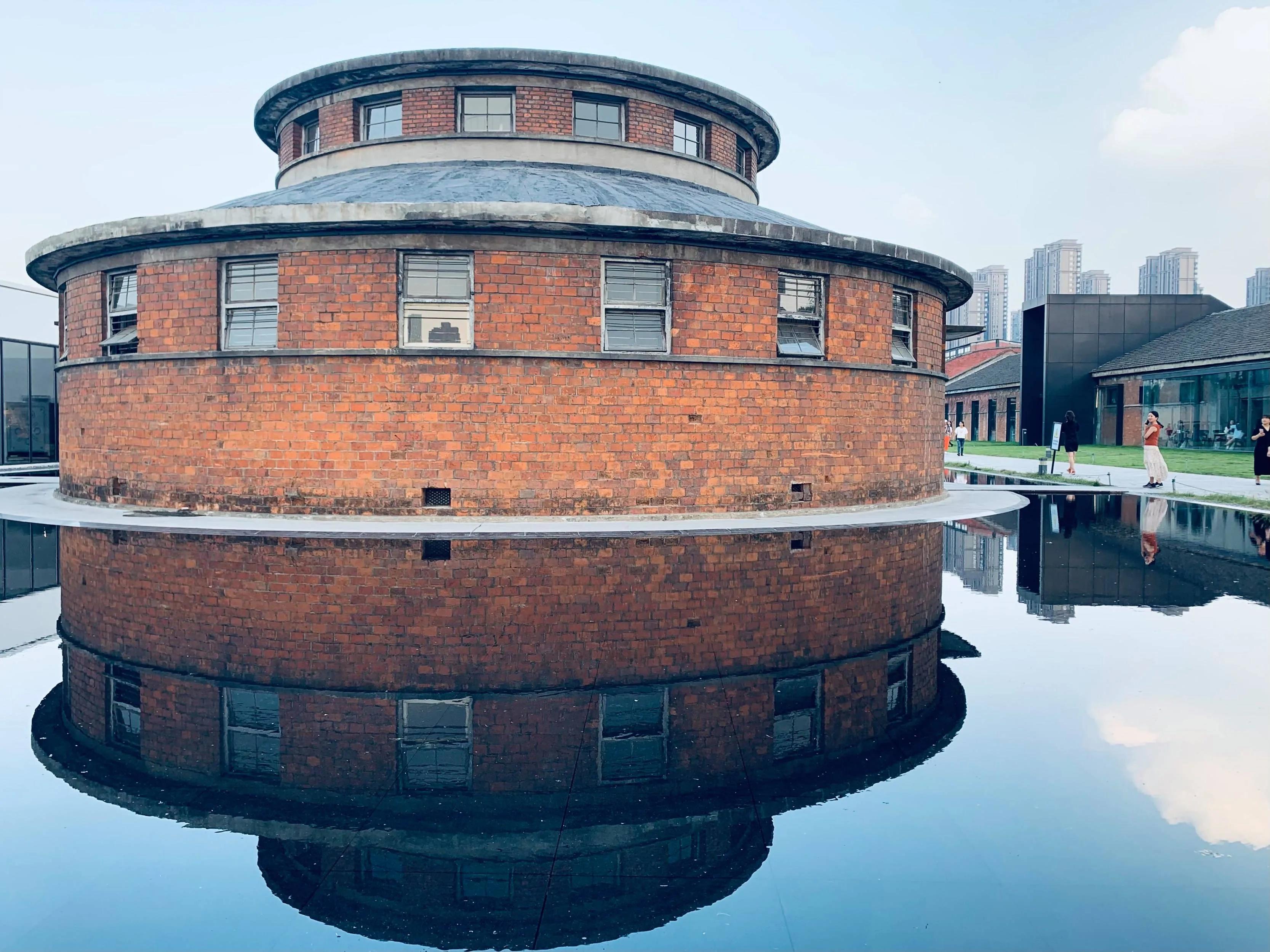 监狱成景点,监狱打卡点沙漠