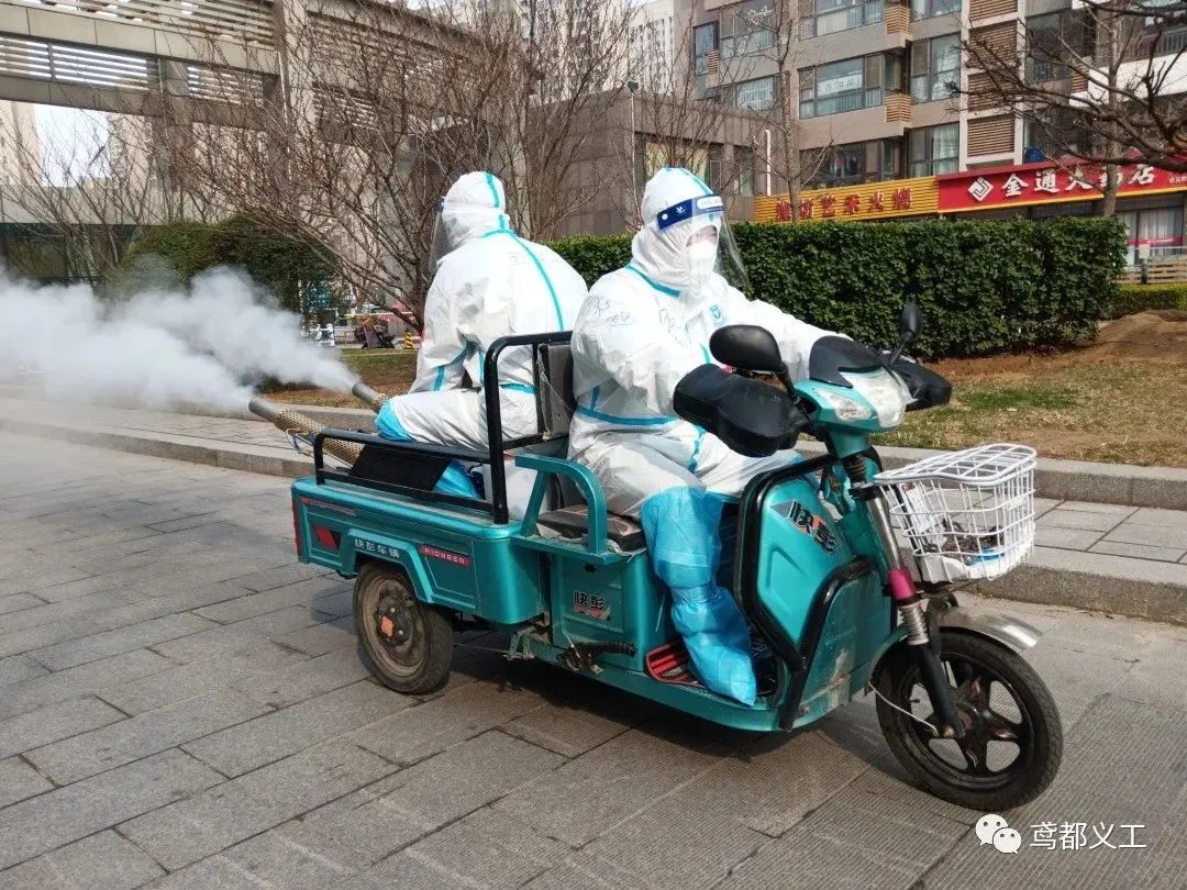 防控疫情他们在风雪中坚守,抗击疫情他们在行动