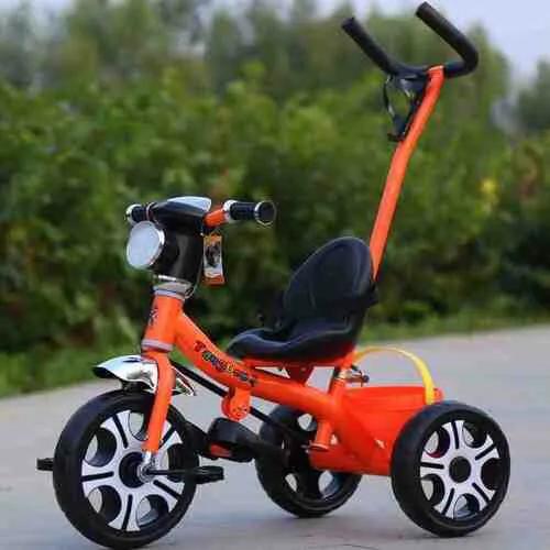 该怎么为宝宝选择玩具车呢？每个年龄段需要什么玩具车呢？