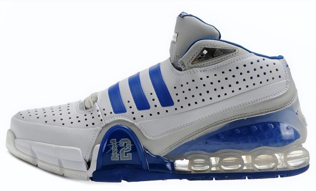 德怀特霍华德代言的球鞋,霍华德穿过的阿迪篮球鞋有哪些