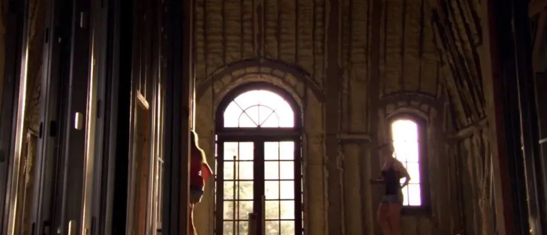 女程序员住8000㎡豪宅、花20年装修：我的成功，是嫁了个亿万富翁