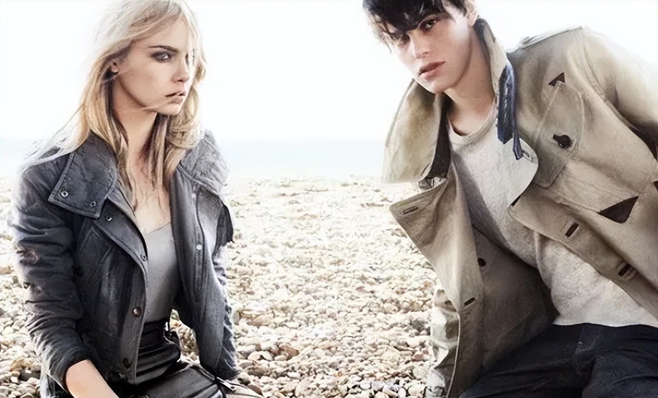 美国女星走秀衣着暴露引成争议,好莱坞女明星街头