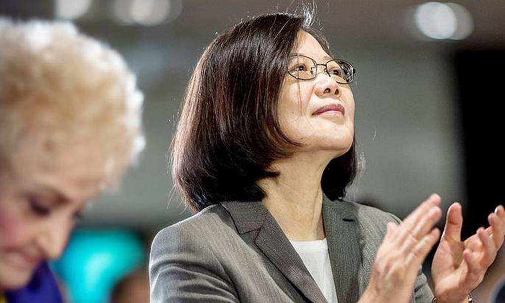 美国25家军火商组团窜台了吗,岛内舆论担忧25家美军火商窜台