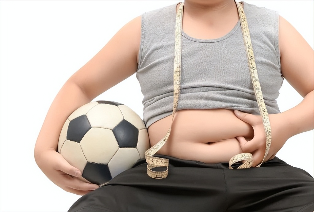 6岁女孩超重100斤该如何控制减肥,家长应如何帮助肥胖儿童减肥