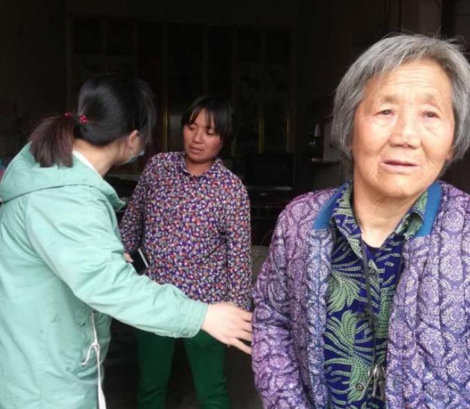 弟媳生了二胎怎么办,弟媳生孩子感觉钱给少了怎么办