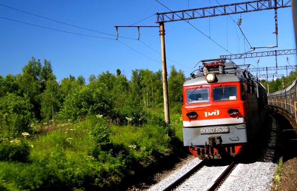 坐上火车去俄罗斯沿途风景,坐火车七天七夜俄罗斯之行