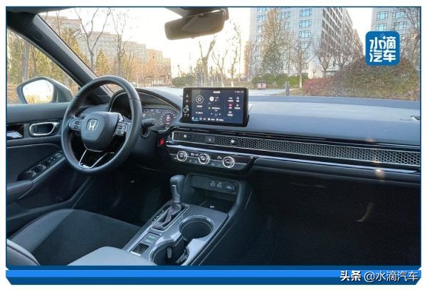 十代思域和十一代思域图片,本田十一代思域1.5t高低功率区别
