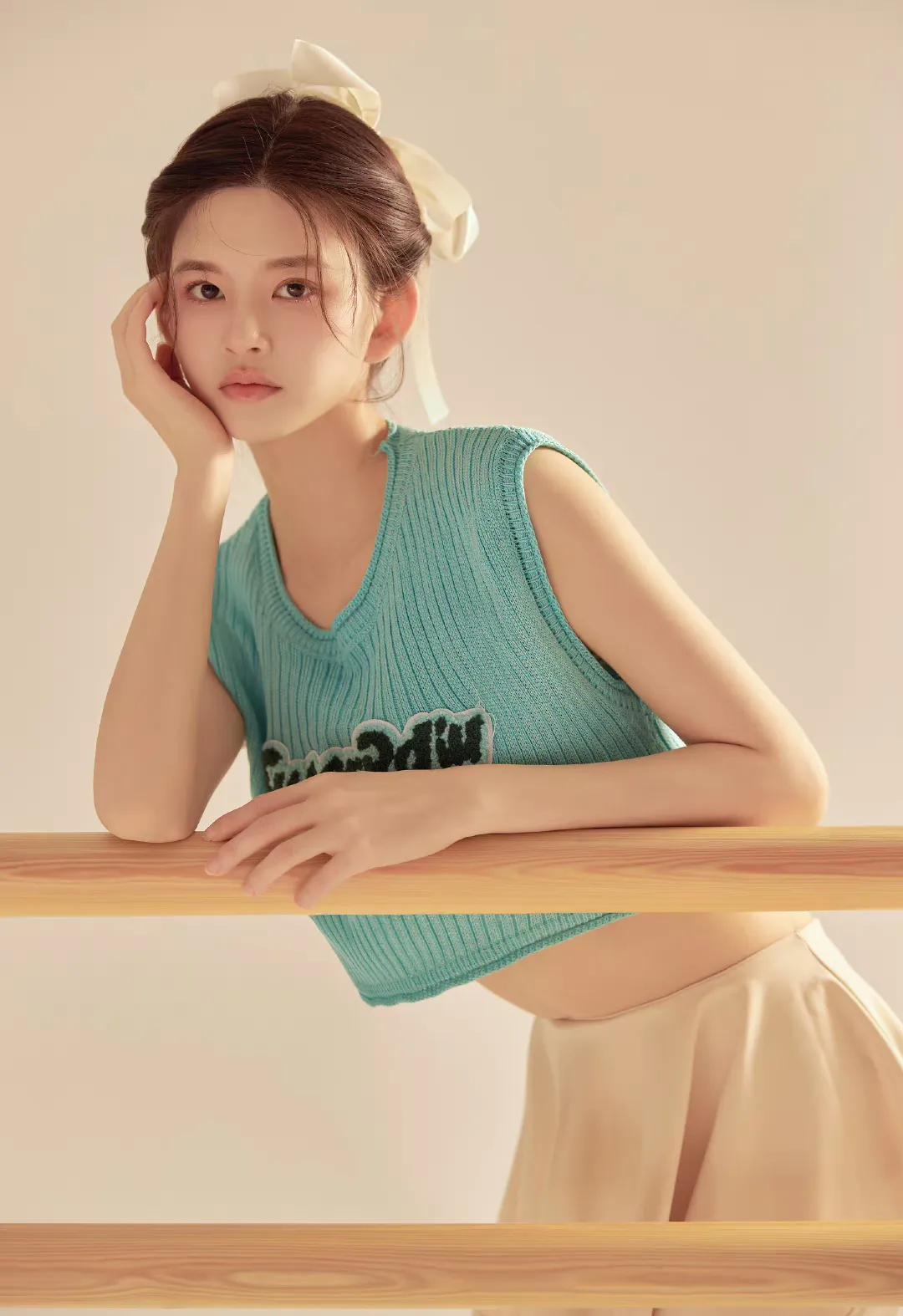 周雨彤杨紫吴倩哭戏,徐艺珍周雨彤