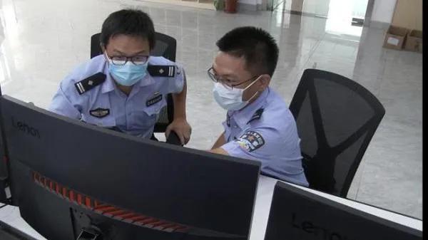 村民家的宠物狗叼回来一根脚趾头，牵扯出背后一起杀人抛尸长江案