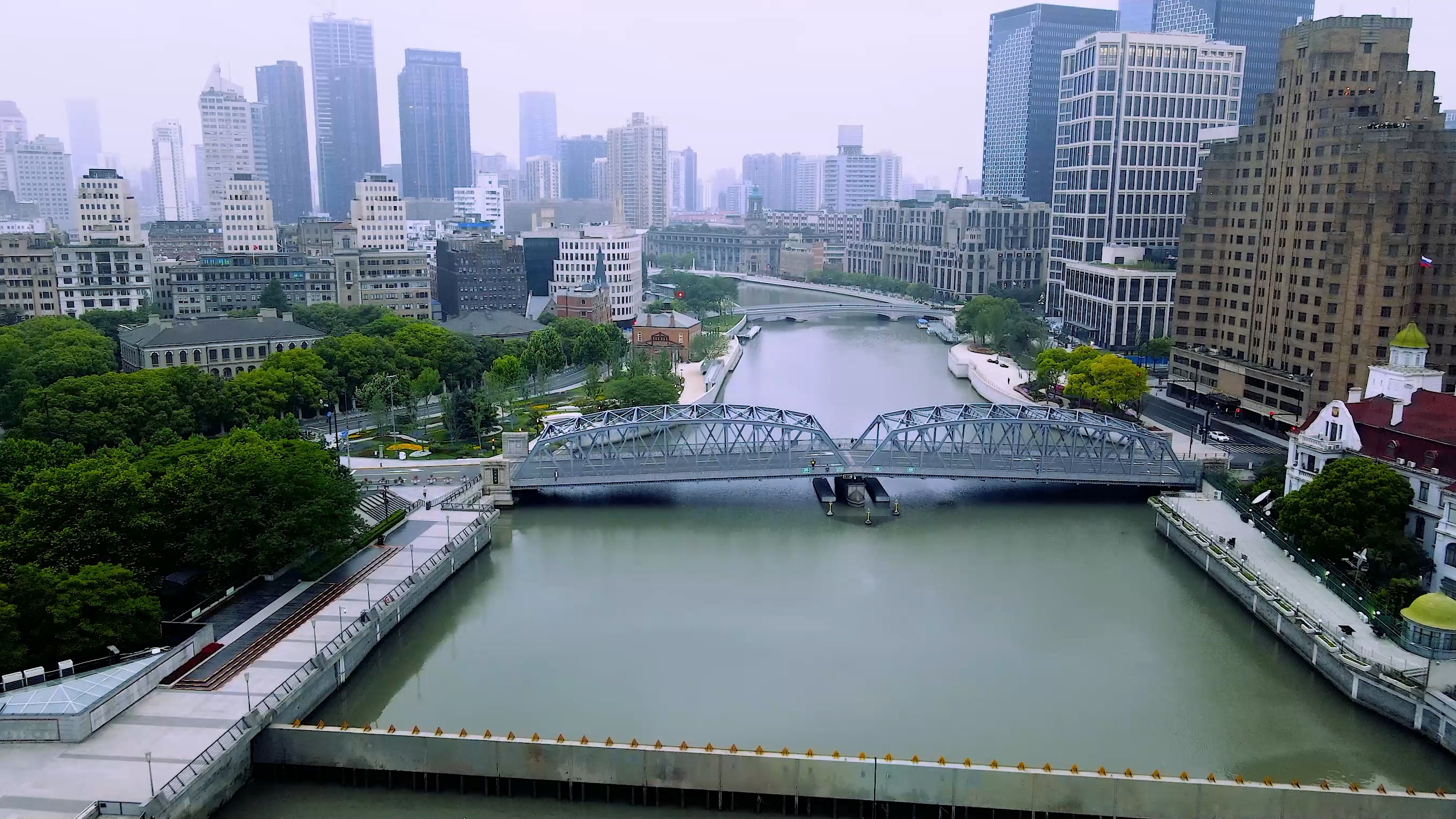 上海除了黄浦江还有什么江,上海黄浦江哪边是上海中心