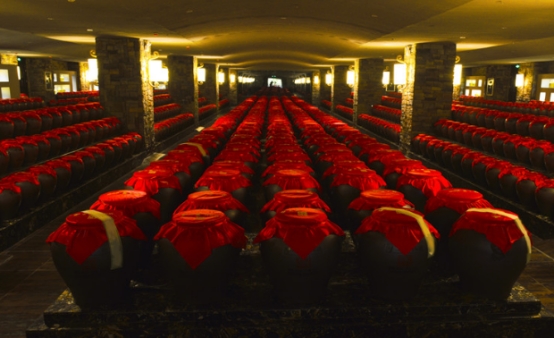 茅台酒为什么比500ml贵,为啥茅台比五粮液更耐存放