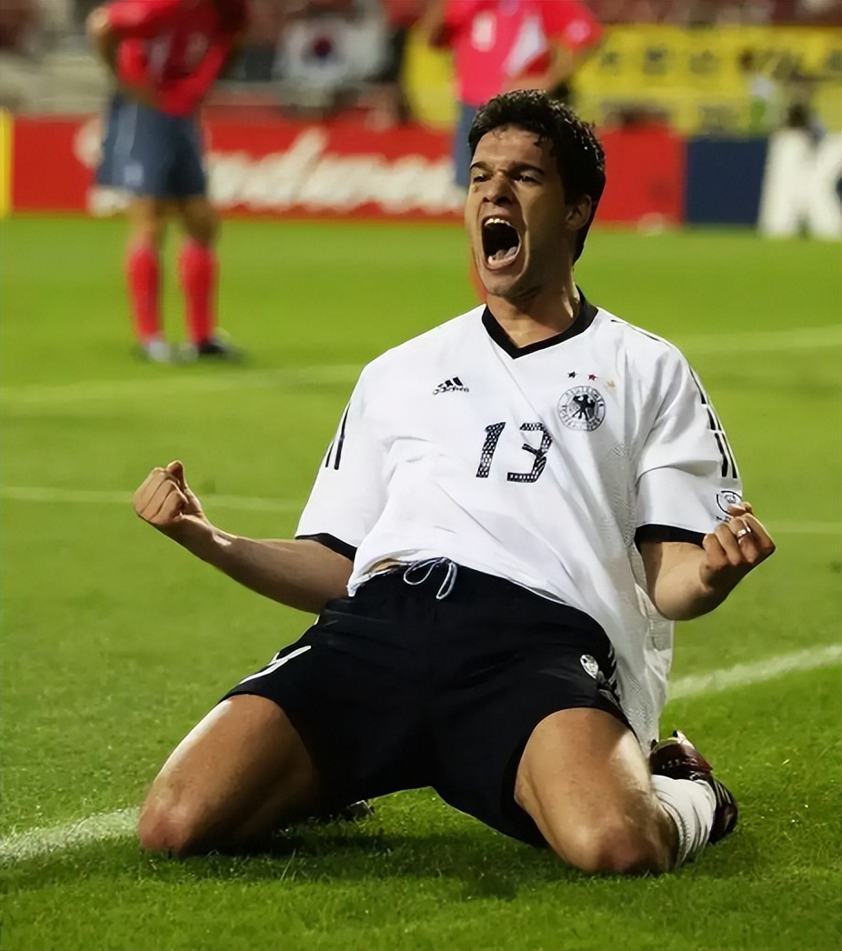 前腰位置的现代之美