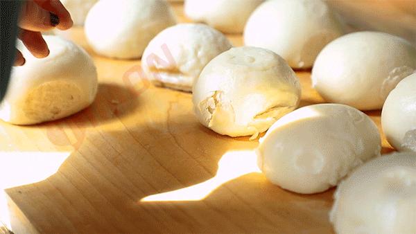 蒸包子真实评测,半发面包子和发面包子测评