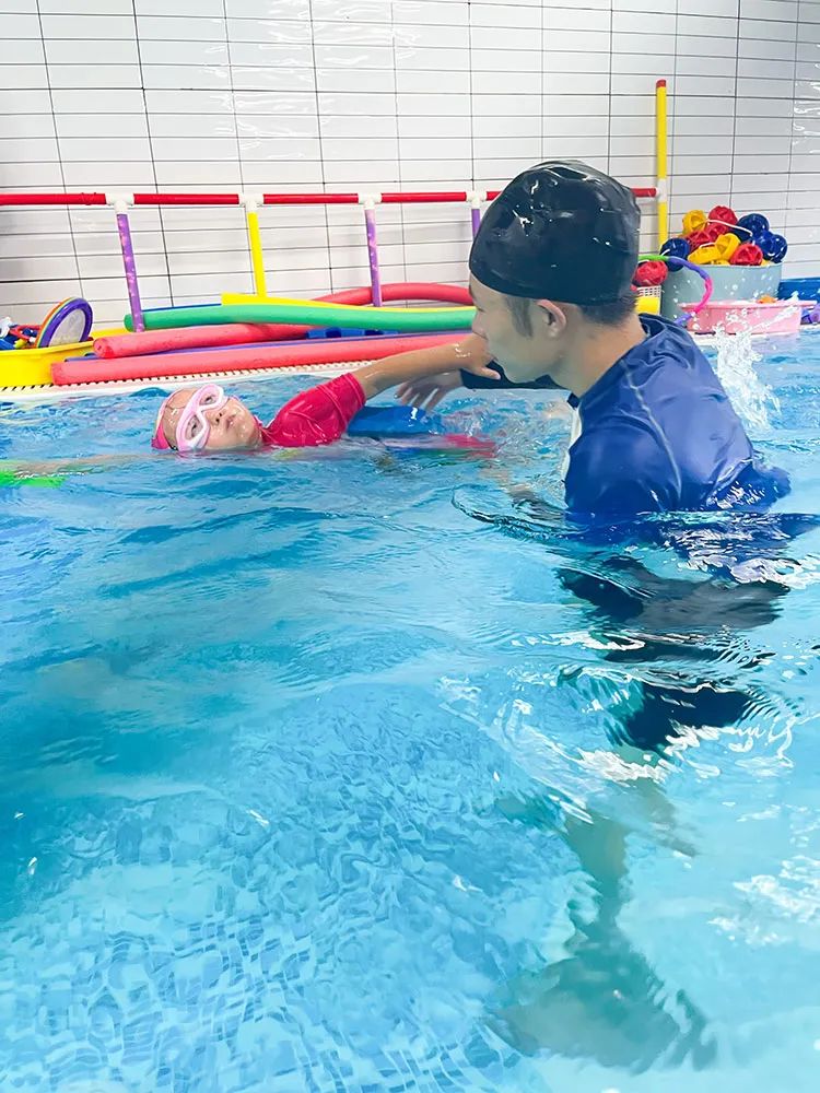 *安瓮**月儿湾水育早教中心成为IBFA青少儿体适能,游泳等级考评基地