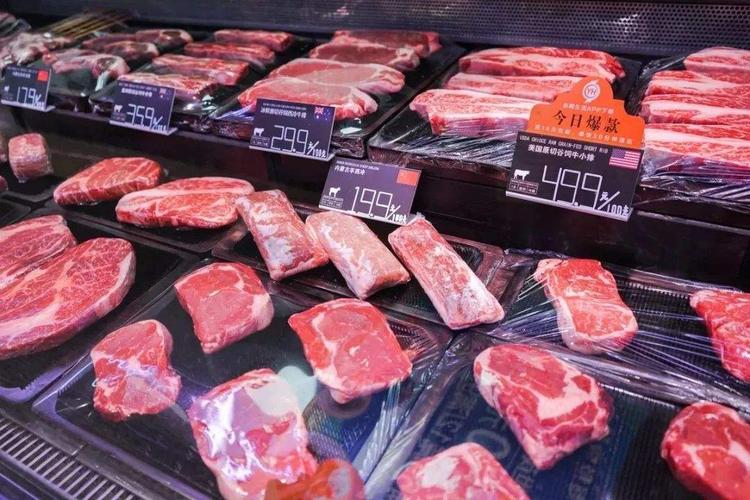 牛价跌破农民底线!为何牛肉价格仍40元/斤?中间差价被谁赚了?